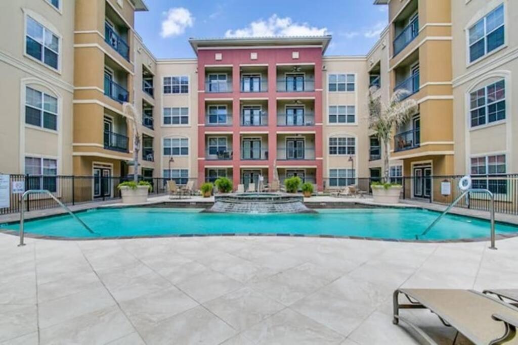 Modern Condo Near Texas Medical Center W Free Parking ヒューストン エクステリア 写真